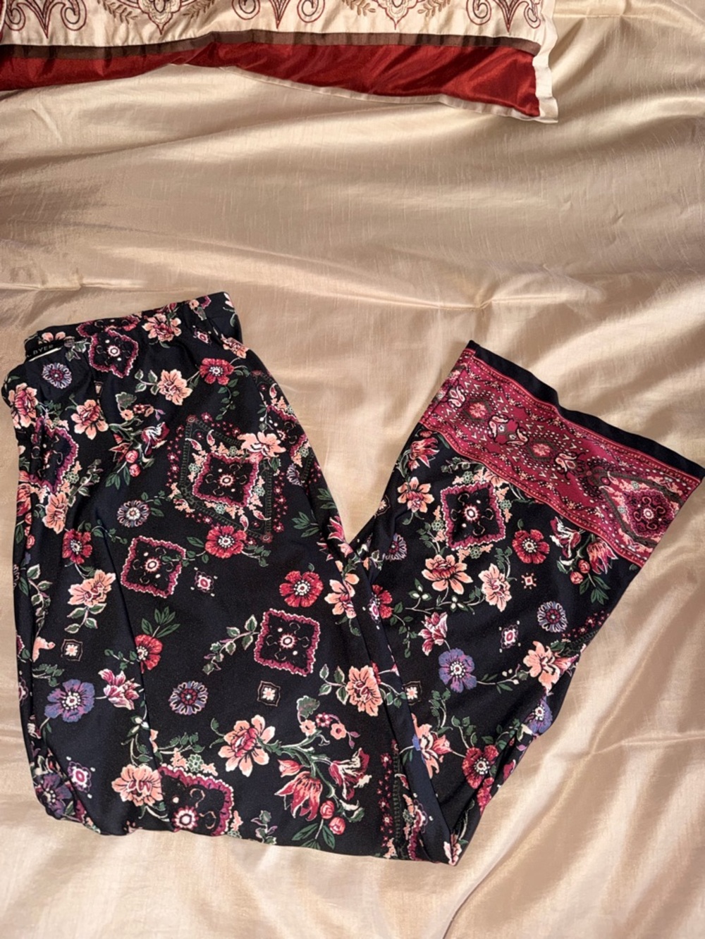Floral print pants